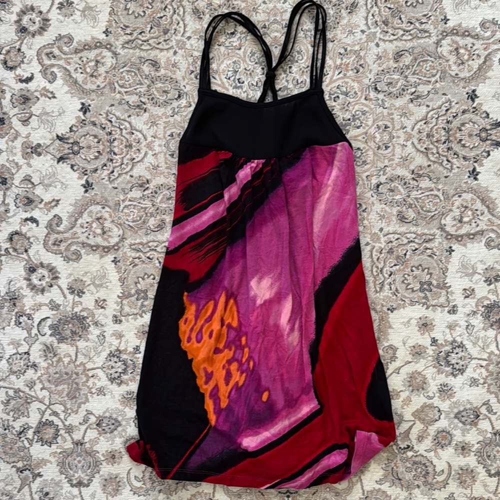 Abstract Multicolor Tank